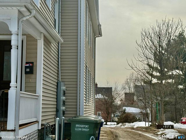 100-102 Ashley Street, Bridgeport, CT 06610