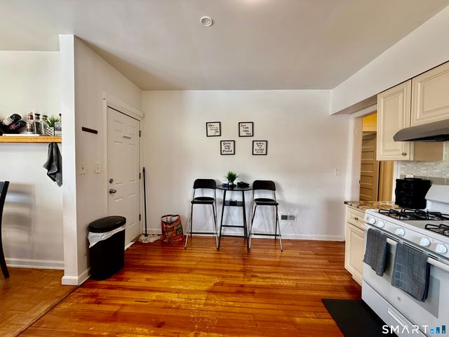 100-102 Ashley Street, Bridgeport, CT 06610