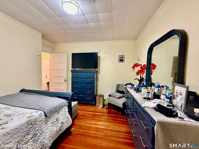 100-102 Ashley Street, Bridgeport, CT 06610