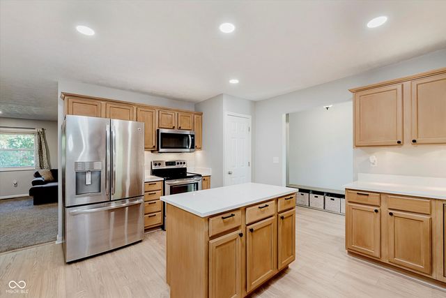 303 Countrywood Drive, Noblesville, IN 46060