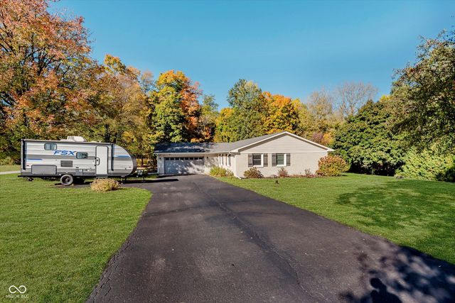 303 Countrywood Drive, Noblesville, IN 46060