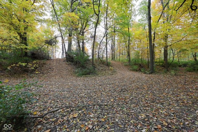 303 Countrywood Drive, Noblesville, IN 46060