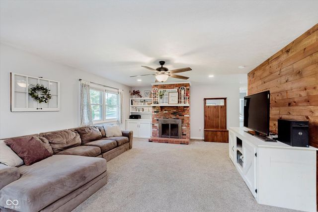 303 Countrywood Drive, Noblesville, IN 46060