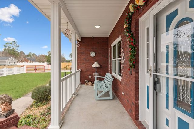 932 Hitching Post Lane, Waycross, GA 31503