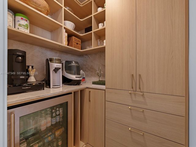 2678 Tigertail Ave 1806, Miami, FL 33133