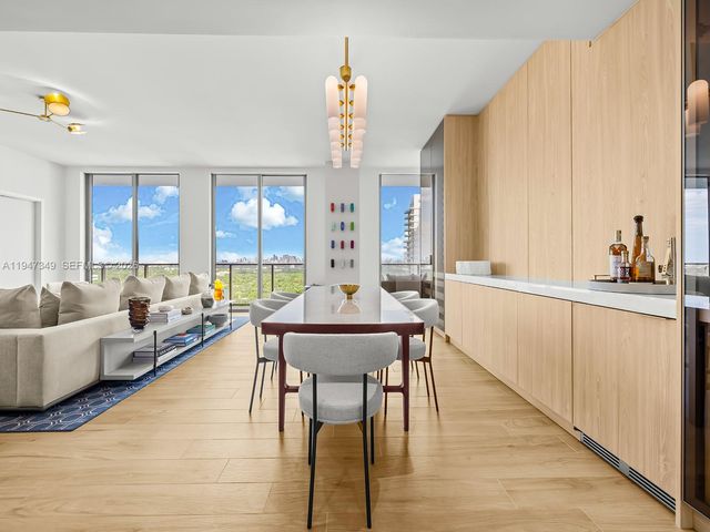 2678 Tigertail Ave 1806, Miami, FL 33133