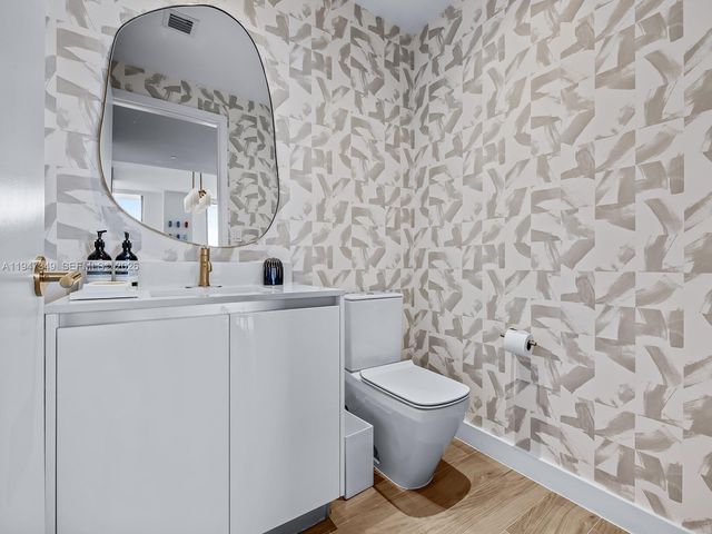 2678 Tigertail Ave 1806, Miami, FL 33133