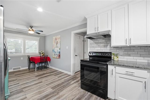 1216 W 97 Street, Kansas City, MO 64114