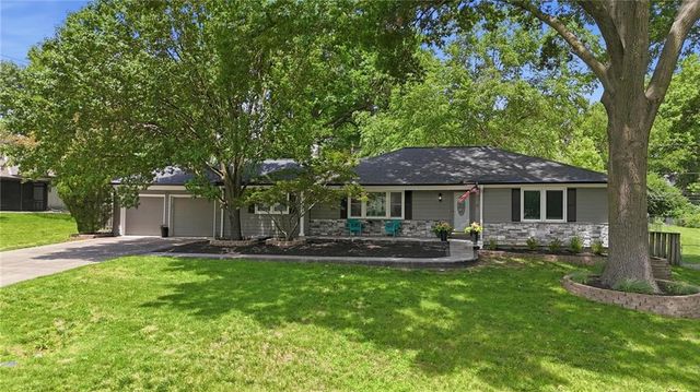 1216 W 97 Street, Kansas City, MO 64114