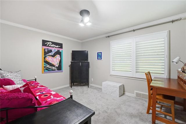 1216 W 97 Street, Kansas City, MO 64114