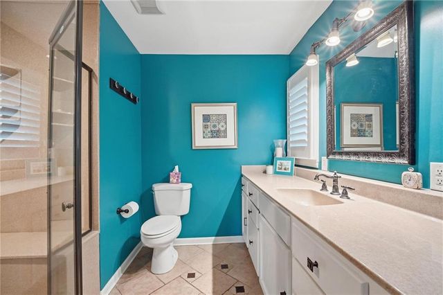 1216 W 97 Street, Kansas City, MO 64114