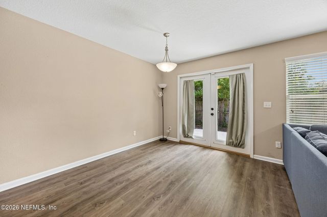 6033 PEELER Road S, Jacksonville, FL 32277