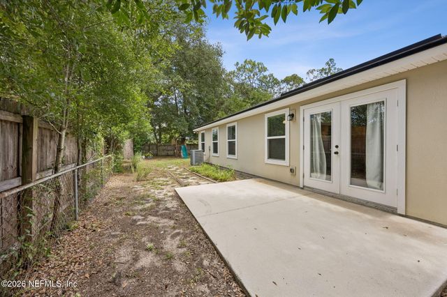 6033 PEELER Road S, Jacksonville, FL 32277