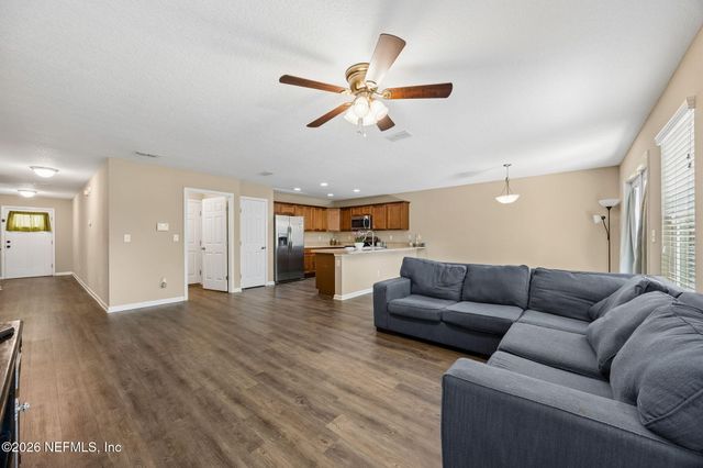6033 PEELER Road S, Jacksonville, FL 32277