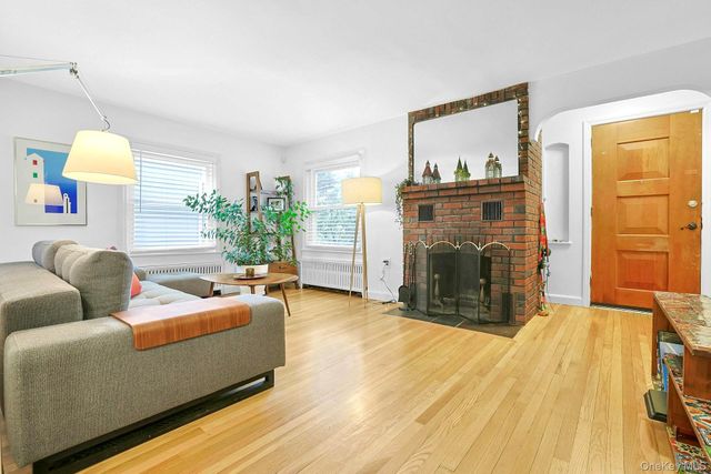 15 Westend Avenue, Nyack, NY 10960