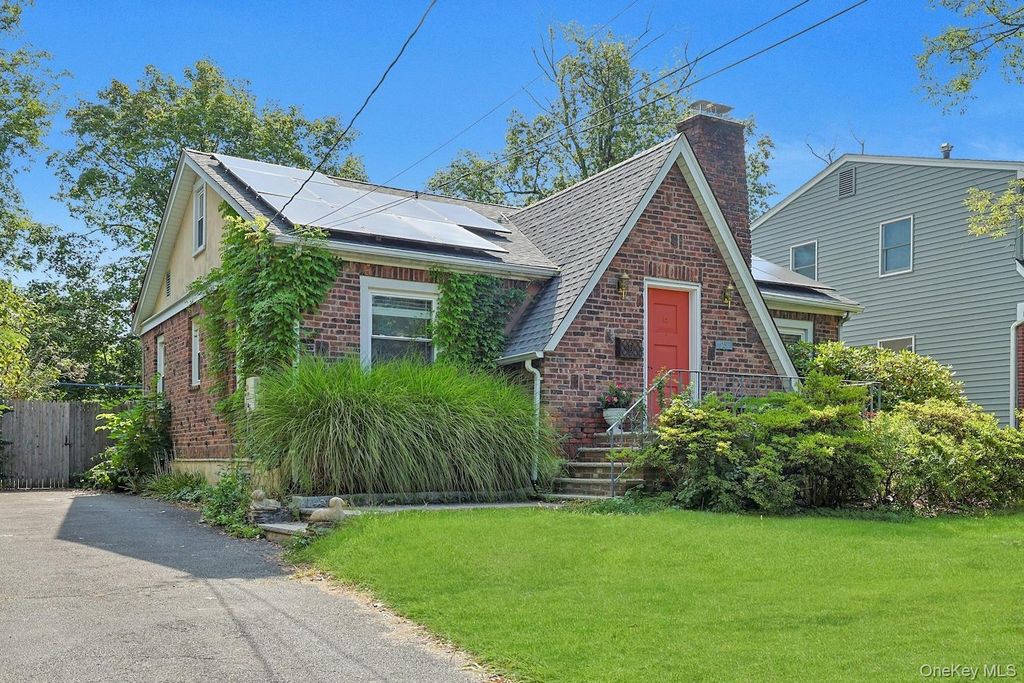 15 Westend Avenue, Nyack, NY 10960