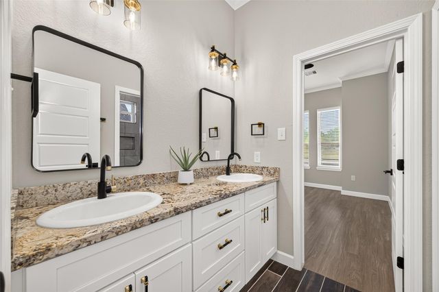 160 County Road 37301, Splendora, TX 77372