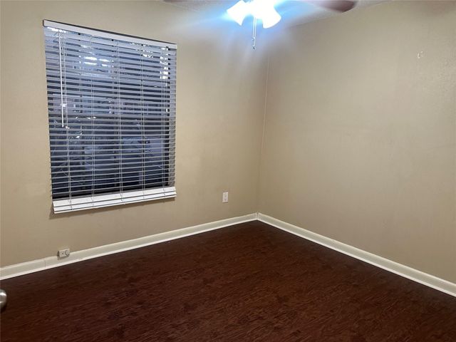 2750 Holly Hall Street 703, Houston, TX 77054