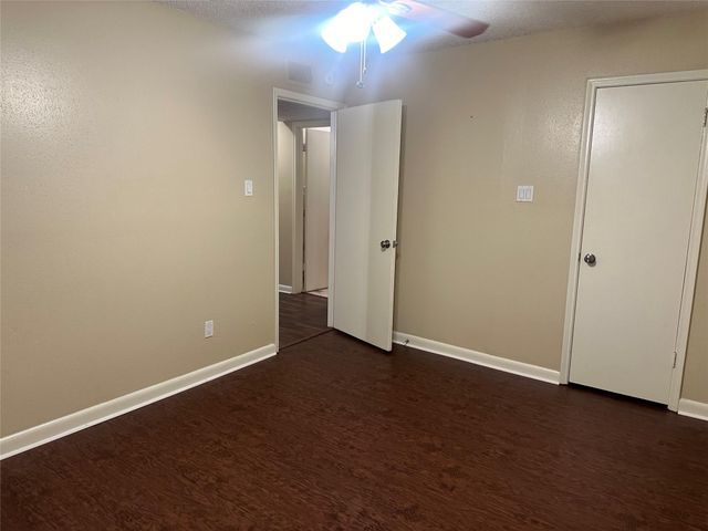 2750 Holly Hall Street 703, Houston, TX 77054