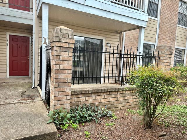 2750 Holly Hall Street 703, Houston, TX 77054
