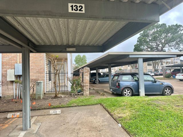 2750 Holly Hall Street 703, Houston, TX 77054