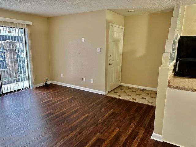 2750 Holly Hall Street 703, Houston, TX 77054