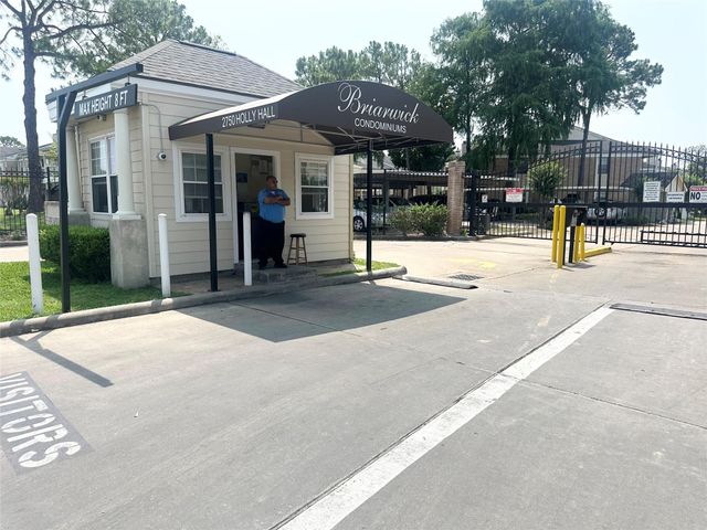 2750 Holly Hall Street 703, Houston, TX 77054
