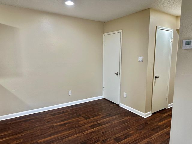 2750 Holly Hall Street 703, Houston, TX 77054