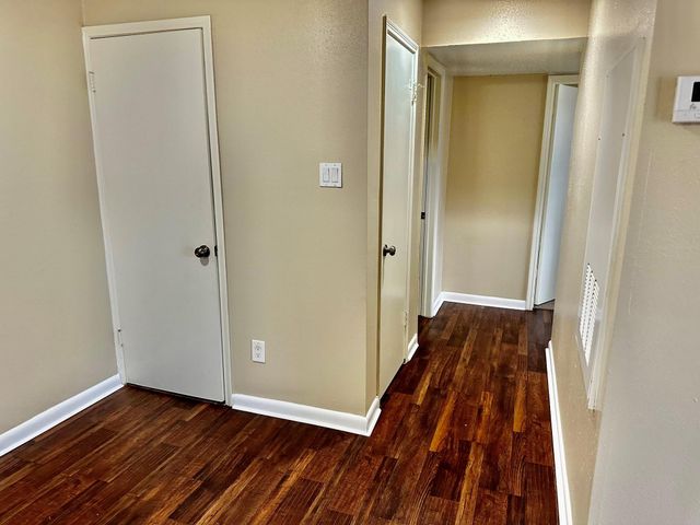 2750 Holly Hall Street 703, Houston, TX 77054