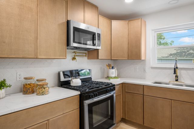 4708 Albermarle Drive, Fort Worth, TX 76132