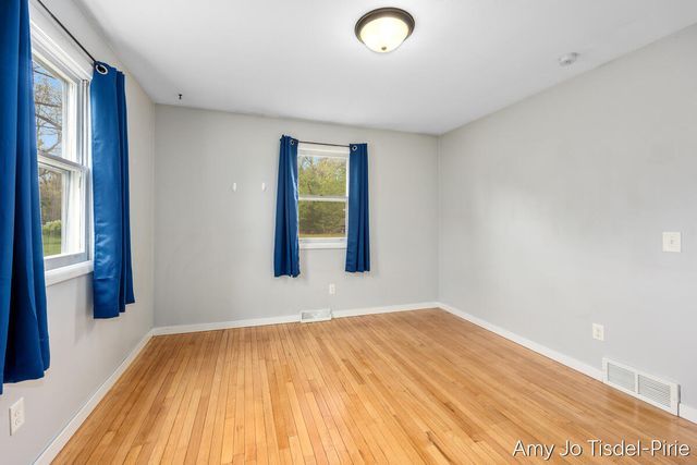 15514 Mercury Drive, Grand Haven, MI 49417