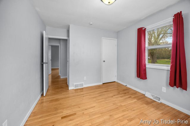 15514 Mercury Drive, Grand Haven, MI 49417
