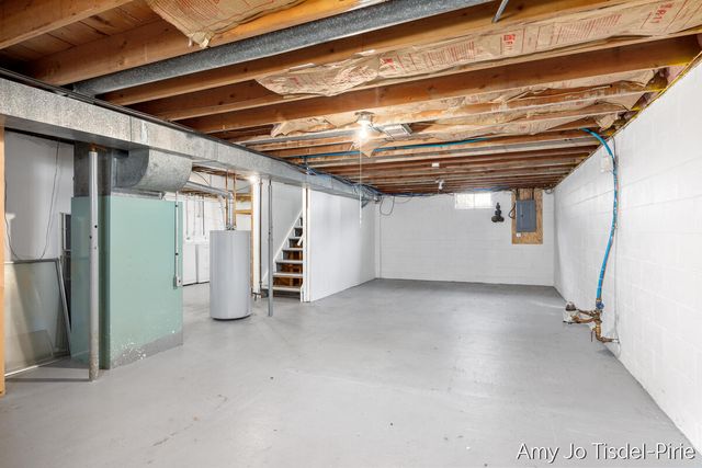 15514 Mercury Drive, Grand Haven, MI 49417