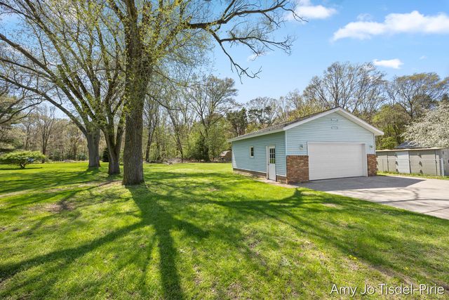 15514 Mercury Drive, Grand Haven, MI 49417