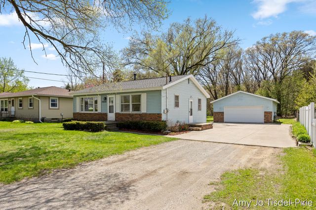 15514 Mercury Drive, Grand Haven, MI 49417