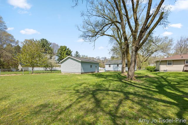15514 Mercury Drive, Grand Haven, MI 49417