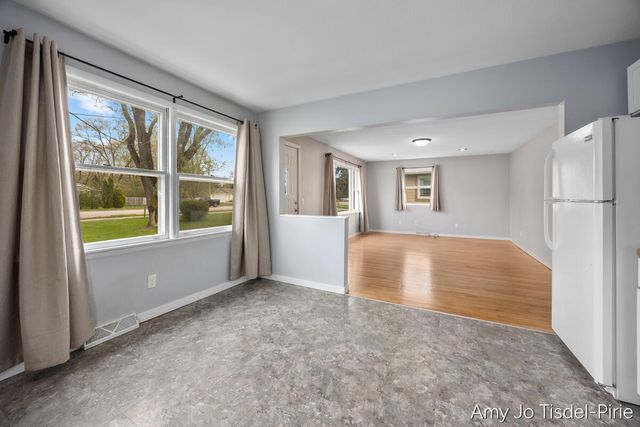 15514 Mercury Drive, Grand Haven, MI 49417