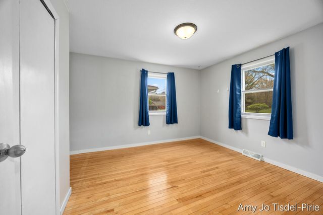 15514 Mercury Drive, Grand Haven, MI 49417