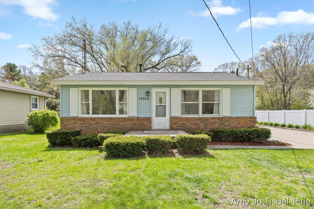 15514 Mercury Drive, Grand Haven, MI 49417