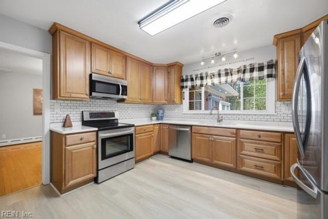 1331 Augusta AVE, Portsmouth, VA 23707