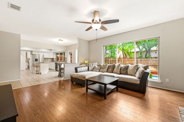 518 Blair Meadow Drive, Grapevine, TX 76051