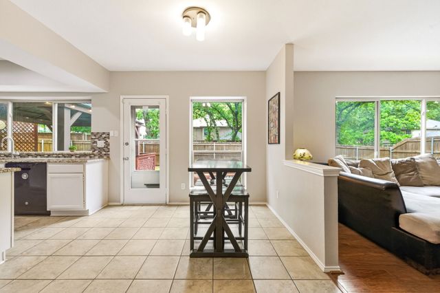 518 Blair Meadow Drive, Grapevine, TX 76051