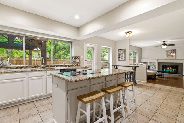 518 Blair Meadow Drive, Grapevine, TX 76051