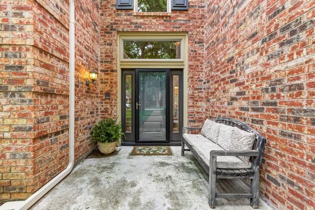 518 Blair Meadow Drive, Grapevine, TX 76051
