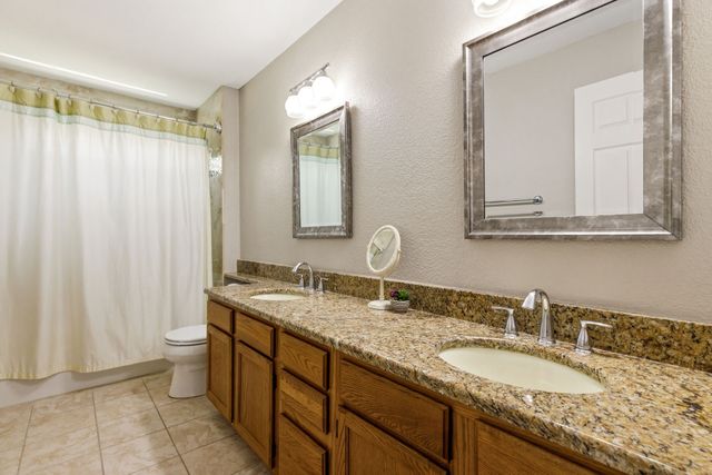 518 Blair Meadow Drive, Grapevine, TX 76051