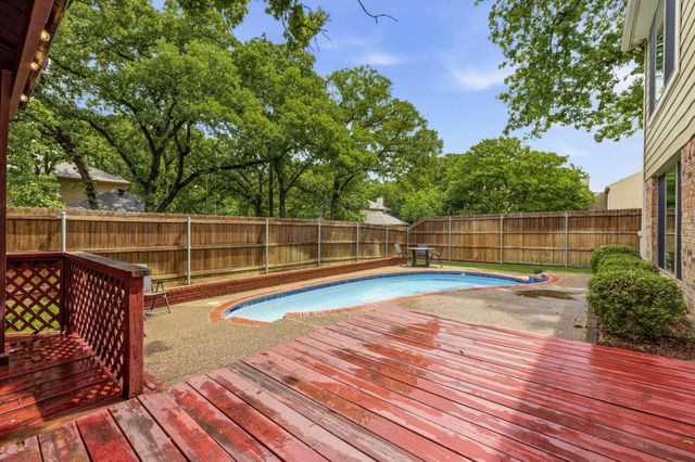 518 Blair Meadow Drive, Grapevine, TX 76051