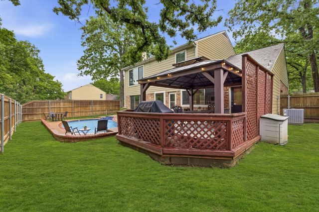 518 Blair Meadow Drive, Grapevine, TX 76051