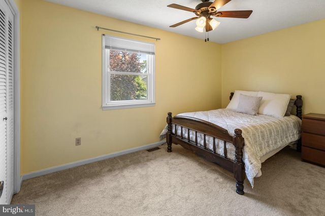 6741 HUNTLAND DR, Bealeton, VA 22712