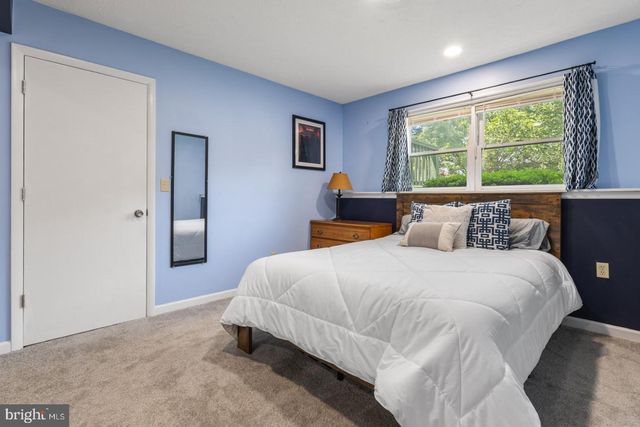 6741 HUNTLAND DR, Bealeton, VA 22712