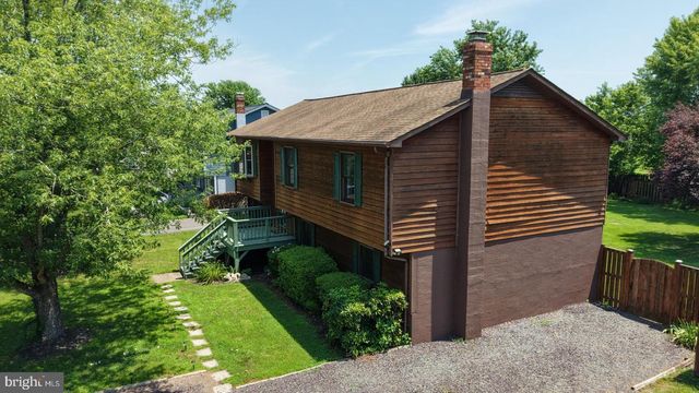 6741 HUNTLAND DR, Bealeton, VA 22712